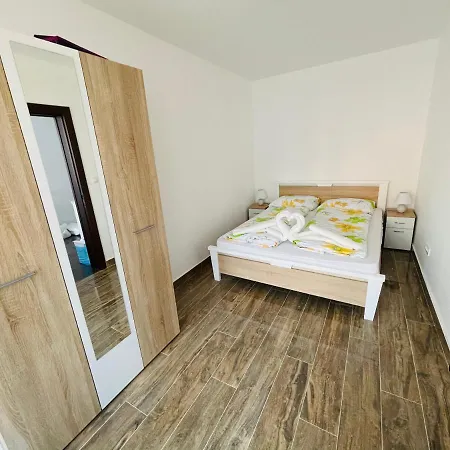 Zivkovic Srebrno Jezero דירה